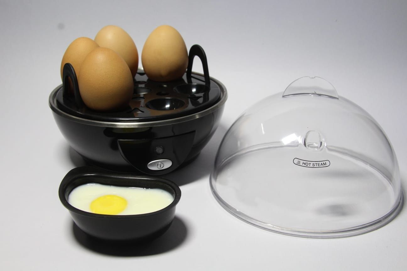 Swiss Military Eggie Green Electric Egg Boiler, Boils up to 7 eggs at a Time, 350 Watts, Stainless S
