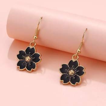 Black Flower Stud (YS025)