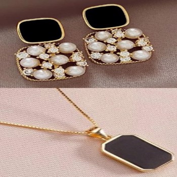 Ravishing Earring & Golden Black Pendants Chain - YS104